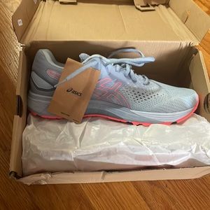 NIB/NWT ASICS GT-4000 2 WIDE WIDTH